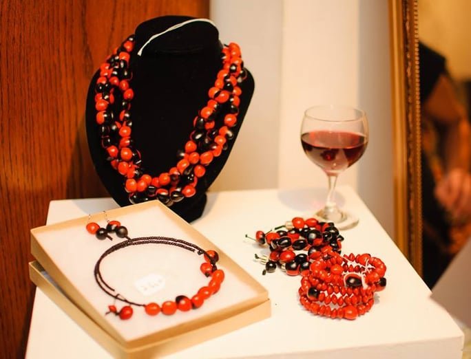 Akilah's natural jewellery